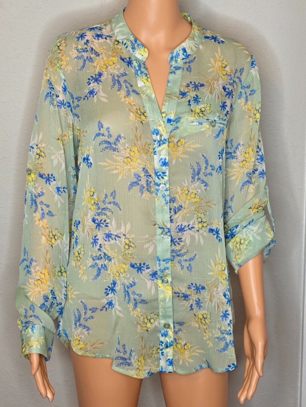 NWT Kut From The Kloth Sheer Buttonup Long Sleeve Women's Blouse, Size Medium